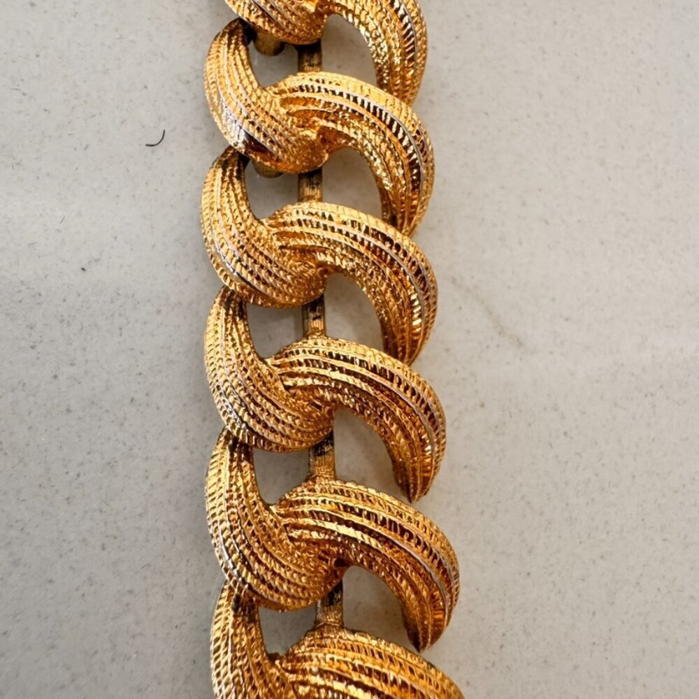 Vintage Monet Gold Plated Statement Choker Necklace - Picture 2 of 4